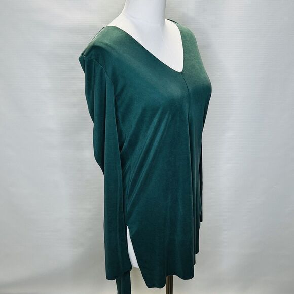 Trouve Dark Green Tunic Size Small, V Neck, Long Sleeve, Side Slit, High Low - Picture 2 of 8